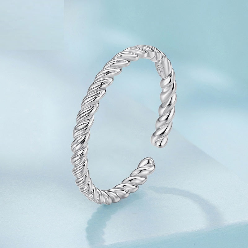 Twisted Ring - Adjustable